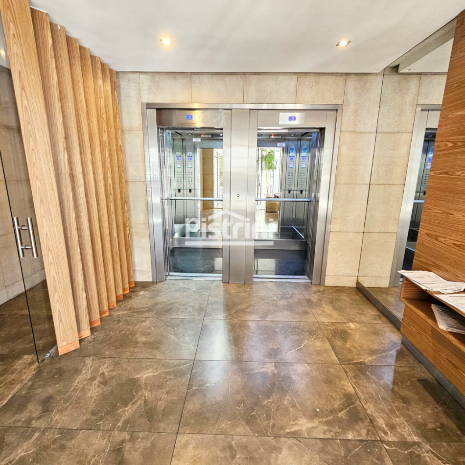 Colon 1889 - 1 dormitorio con cochera