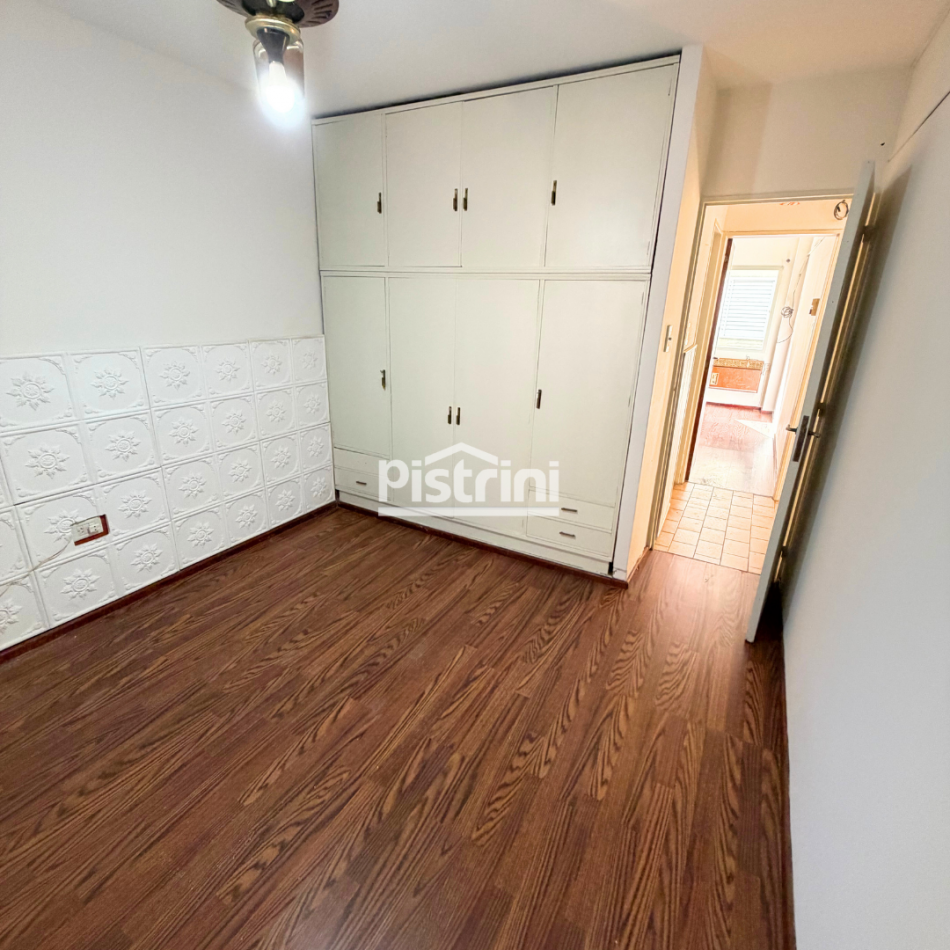 ESTEBAN DE LUCA 1322